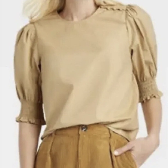 Who What Wear Tops - NWT Who What Wear Tan Puff Sleeve Blouse